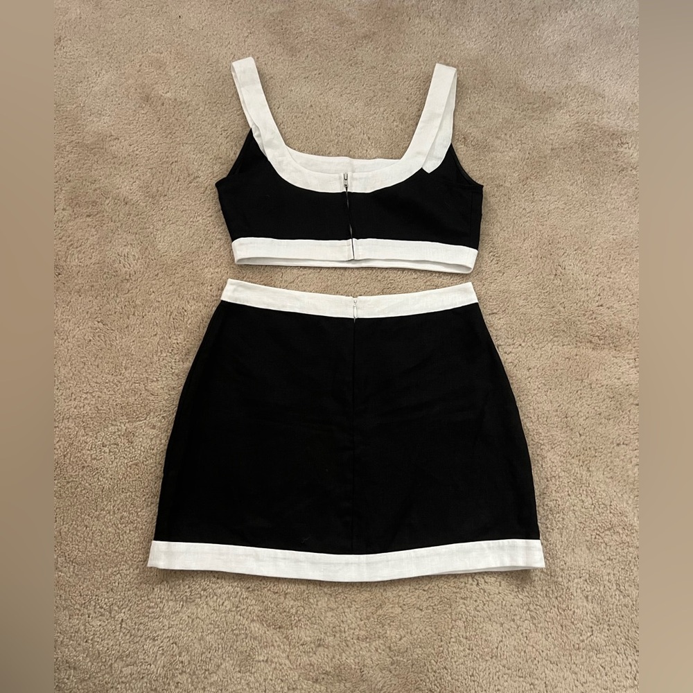 Reformation Monochrome Two-Piece Ensemble (Robbie Linen Two Piece)- worn once - Picture 5 of 13